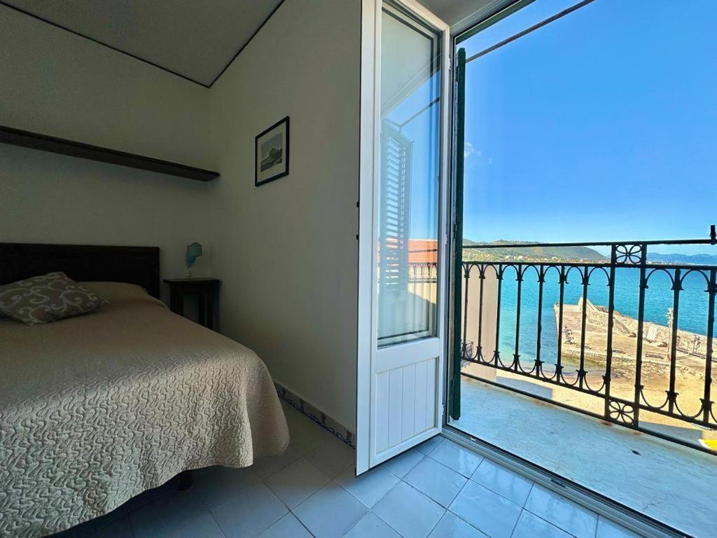Molo Sea View Apartment Cefalù Esterno foto